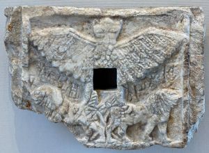 Relief Im-dugud Louvre AO2783.jpg